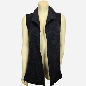 Open‎ Tahari Vest size M